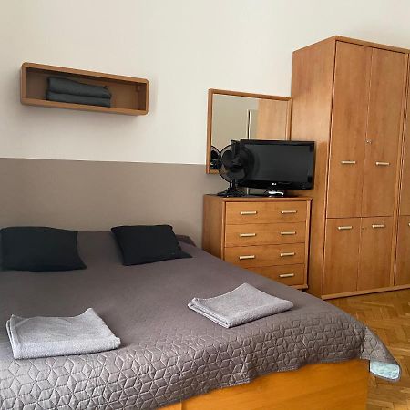 Guest Rest Studio Apartments Budapest Eksteriør billede